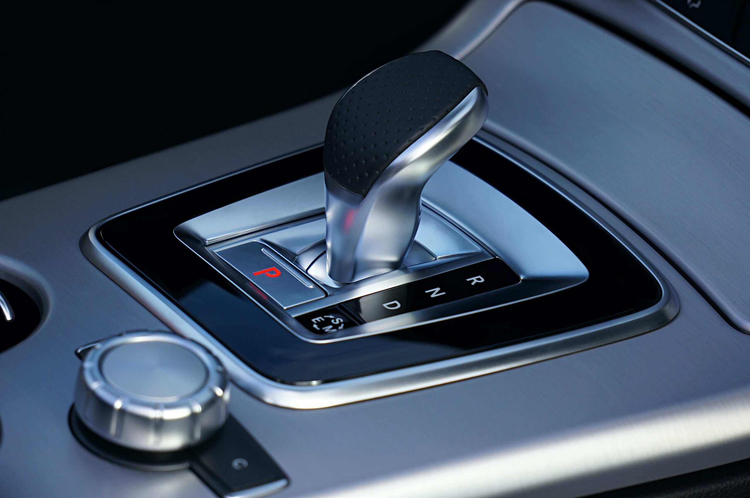 Actually Mercedes-Benz E-Class' Shifter Is Awsome